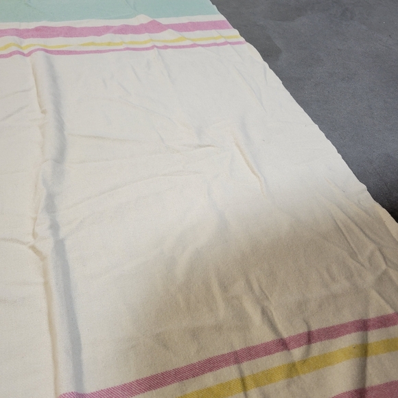 Vintage Ayers of Lachute Canada Pure Wool Blanket 48" X 65” Cream Stripes - Picture 5 of 8